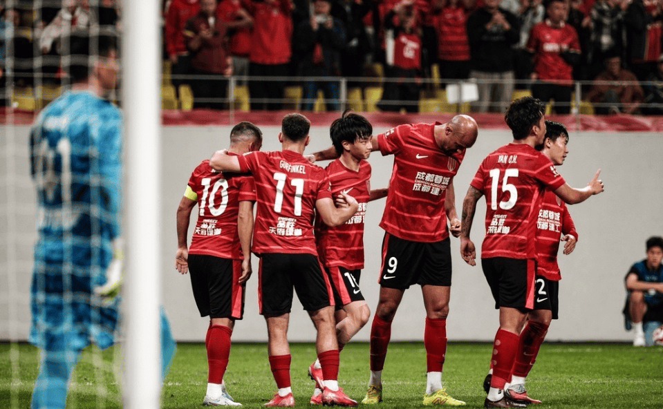 包含中超国际比赛日再迎强敌，瓦伦西亚造点机会，主帅态度：压力陡增，赛季目标并未改变的词条