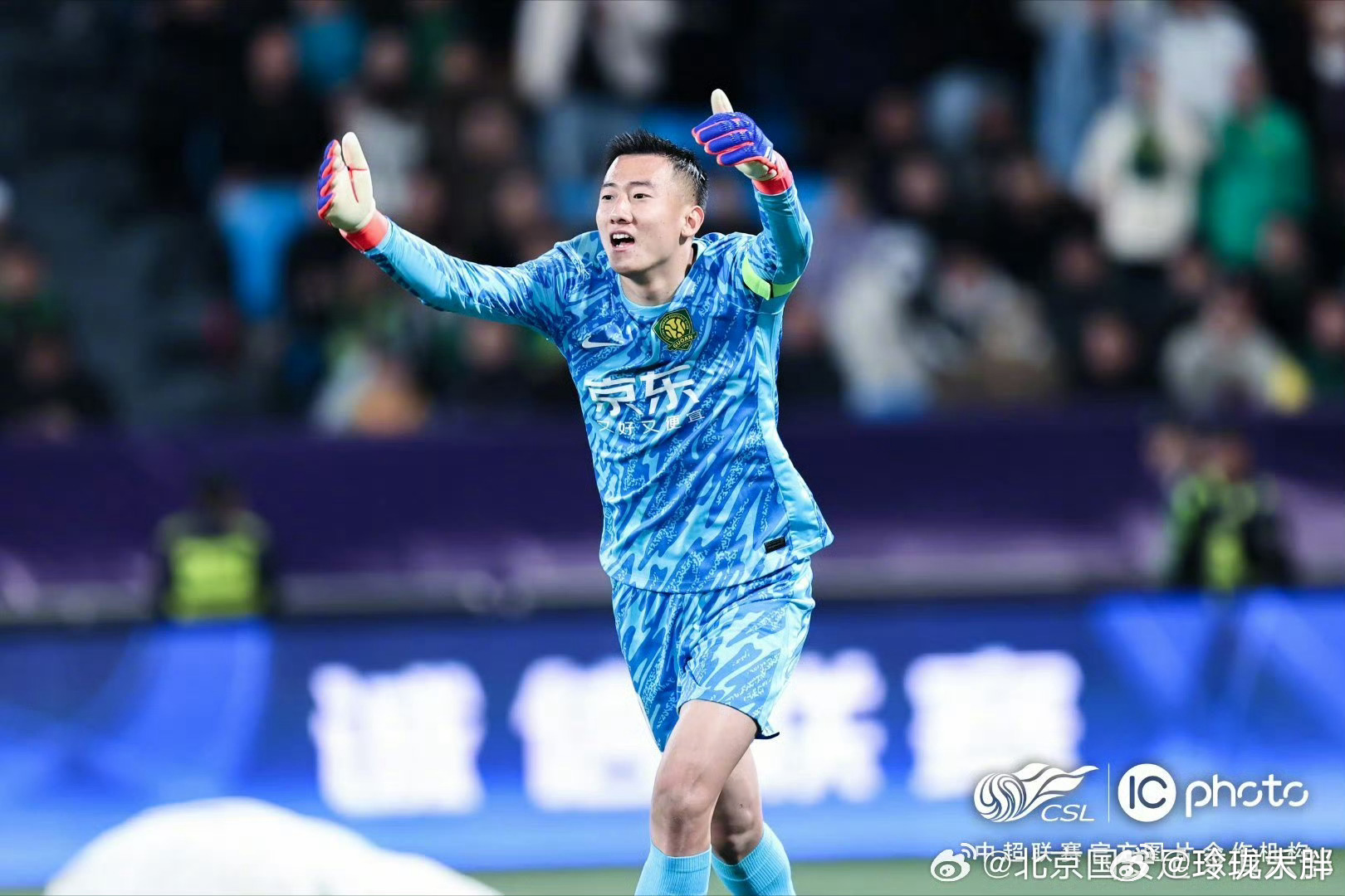 包含北京首钢迎德甲关键赛，今晚门线救险，气氛紧张，资深球员宣示担当的词条